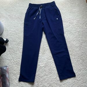 Figs size medium scrub pants, Navy